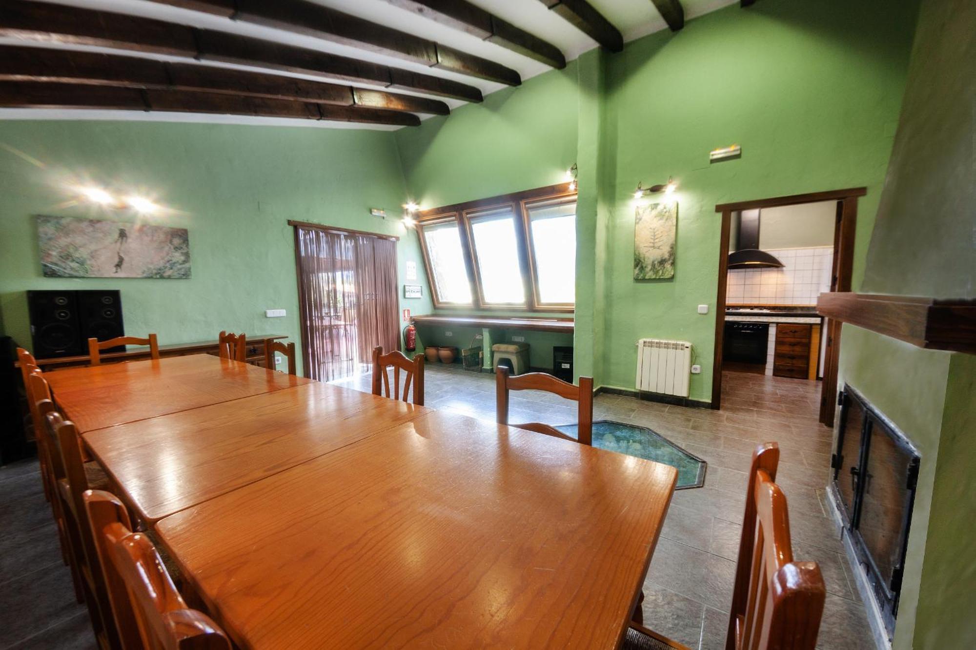 Chalet Villarrobles De Altamira Cortijos Nuevos