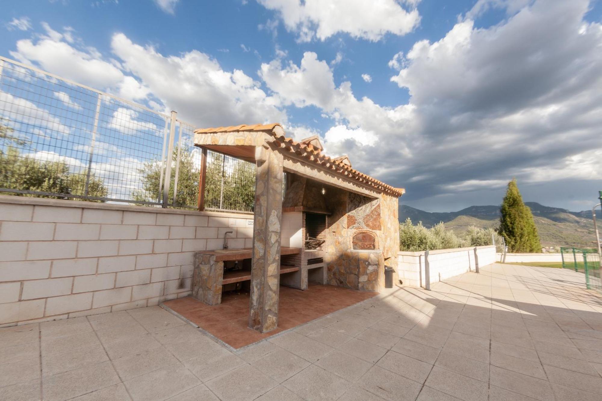 Villarrobles De Altamira Chalet Cortijos Nuevos